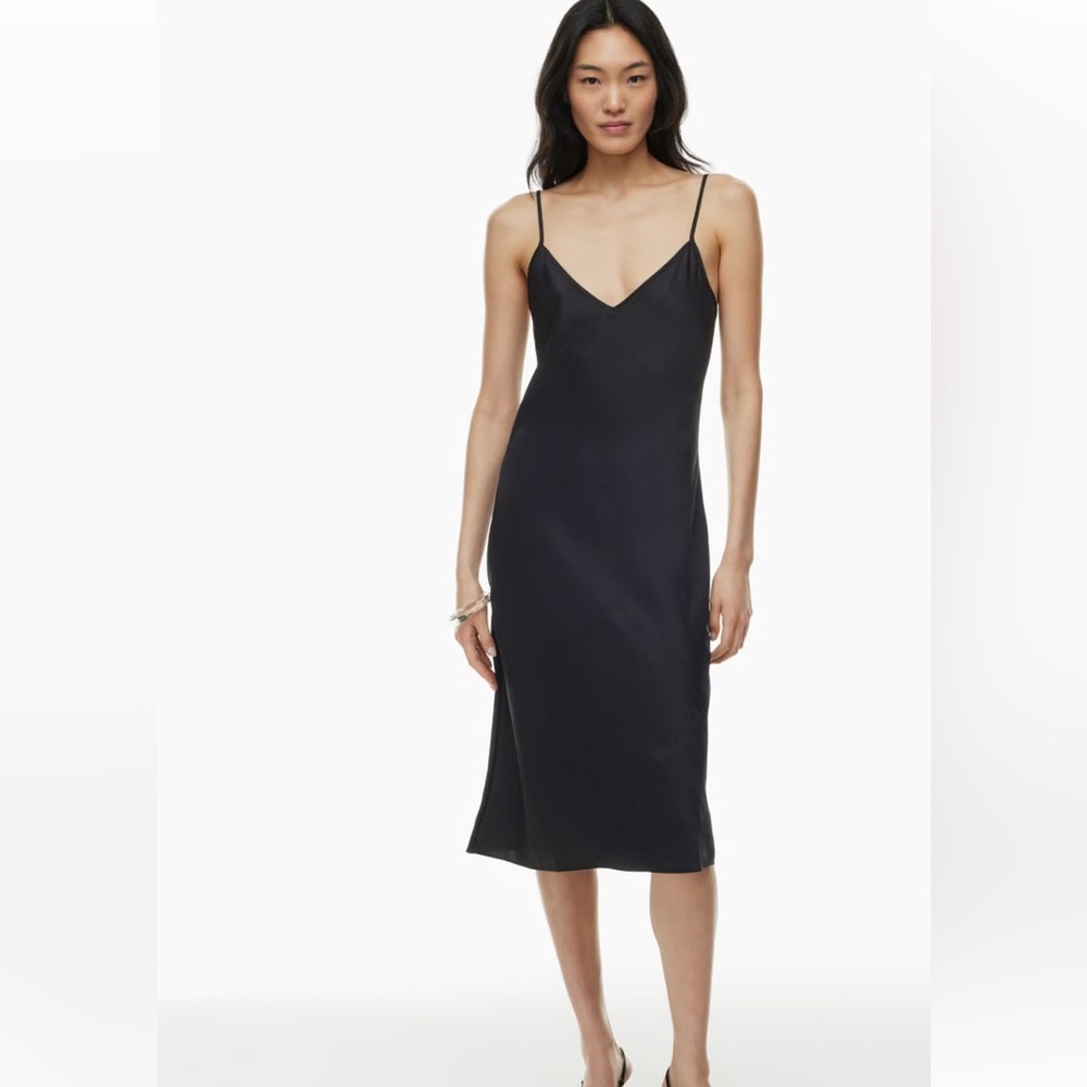 Like NEW condition- Aritzia,  Wilfred slip stain midi dress